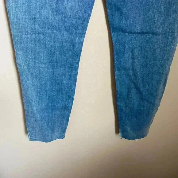 L'AGENCE Nicoline Cropped High-Rise Slim-leg Jeans - Picture 7 of 12